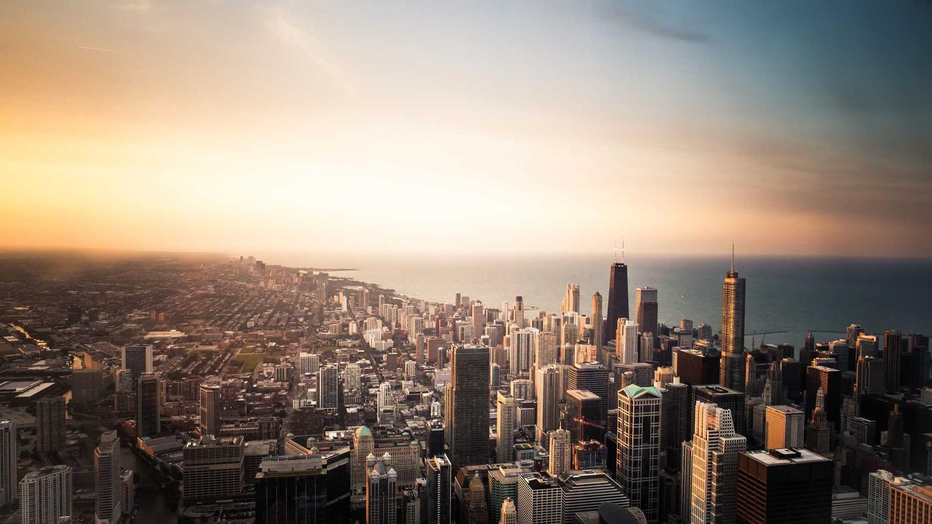 悦淘APP背景图，展示精致生活场景